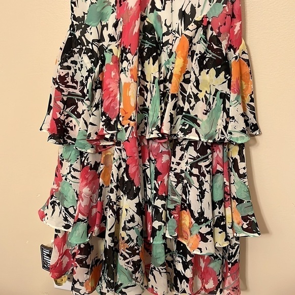 Lauren Ralph Lauren Floral Sleeveless Tiered Ruffle Dress Sz 4 EUC - Picture 4 of 8